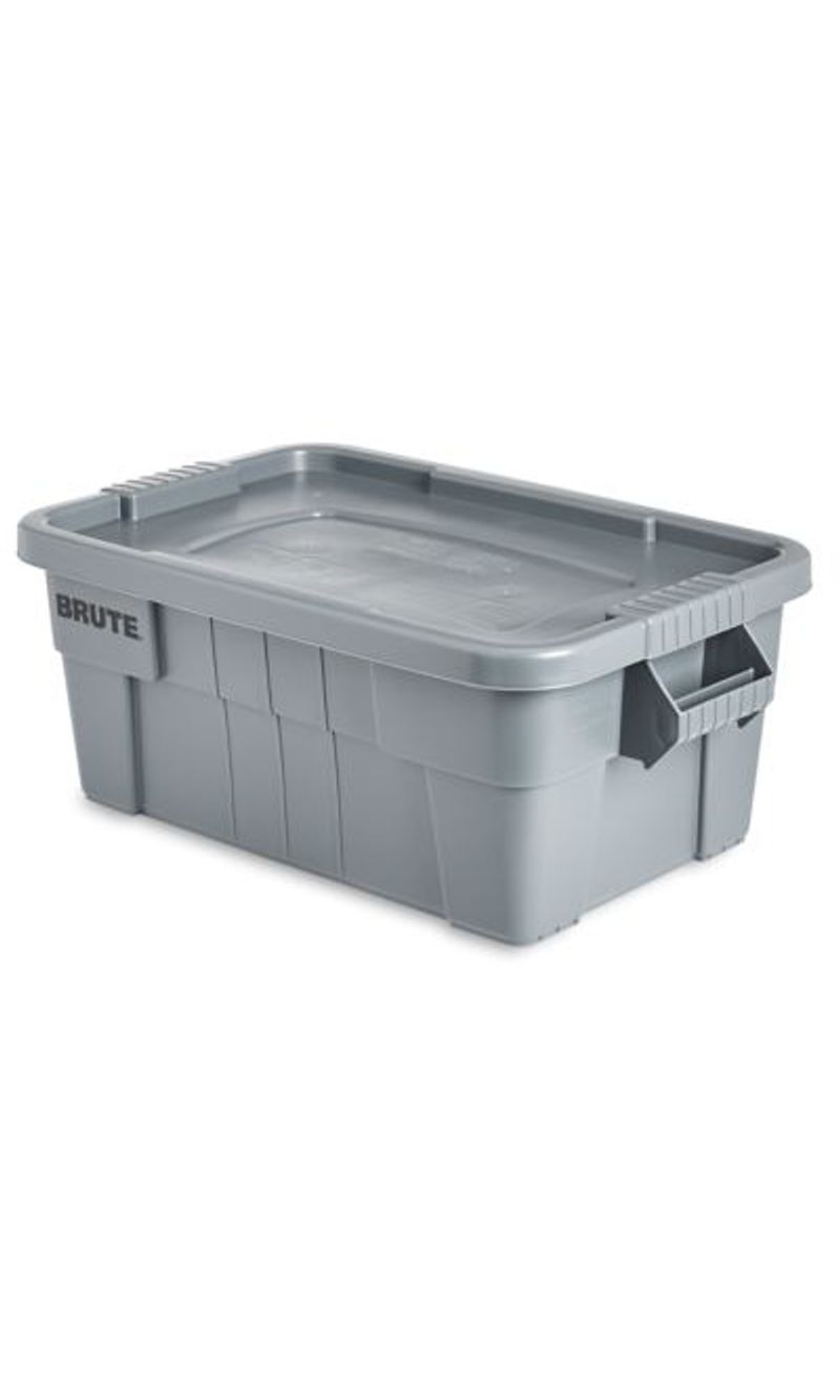 Caja BRUTE  Tote  Gris 75 Litros lateral izquierda