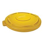 Tapa BRUTE  Plana Amarillo121 Litros Rubbermaid Commercial de frente