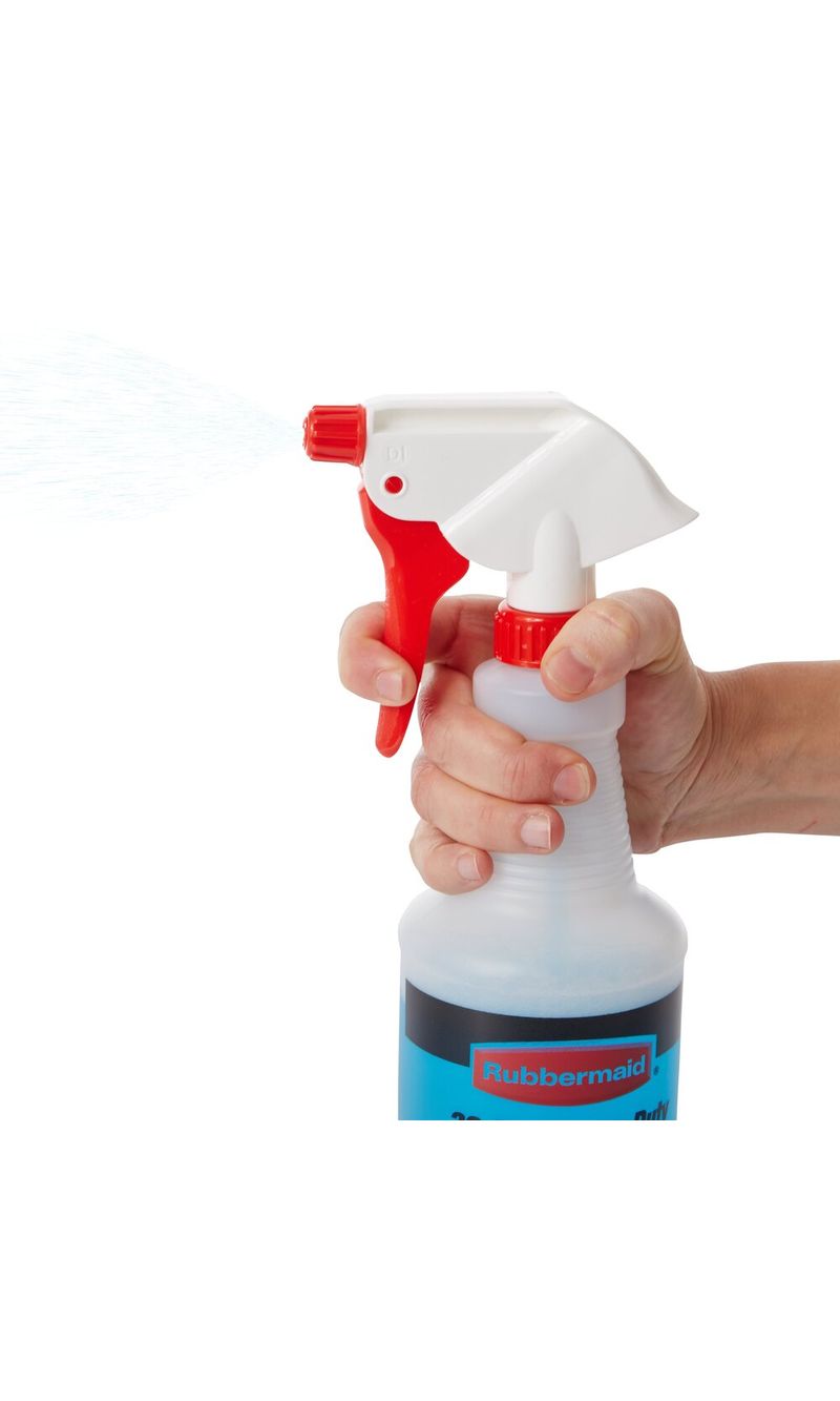 FG9C03060000-rcp-equipment-spraybottle-in-hand-detail_1